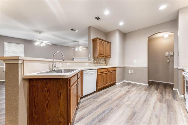 Building Photo - 8832 Stirrup Way