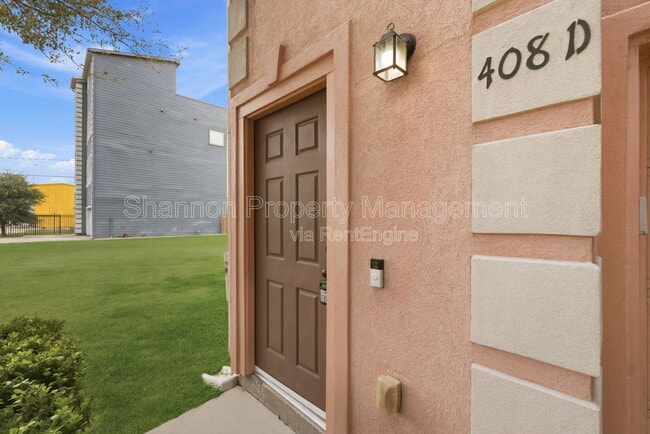 Building Photo - 408 Eichwurzel Ln