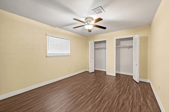 Building Photo - 10822 Bob White Dr