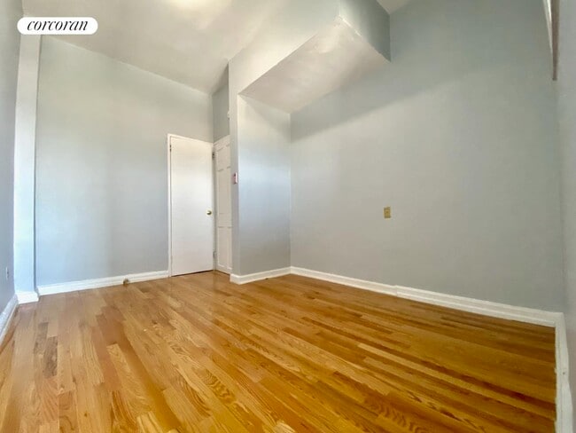 Building Photo - 601 W 160th St
