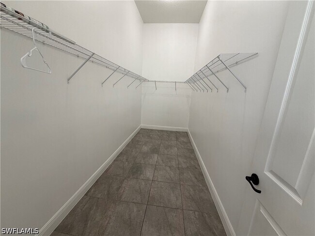 Building Photo - 5299 Ferrari Ave
