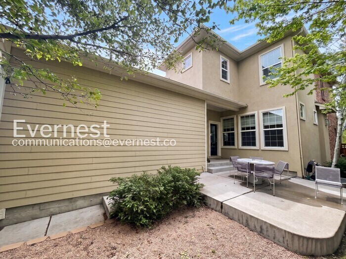 Building Photo - 841 Uinta Way