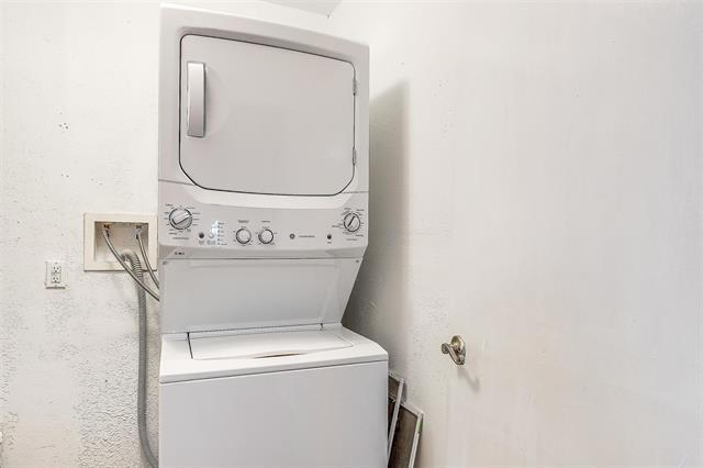 Building Photo - 402 NW 5th St