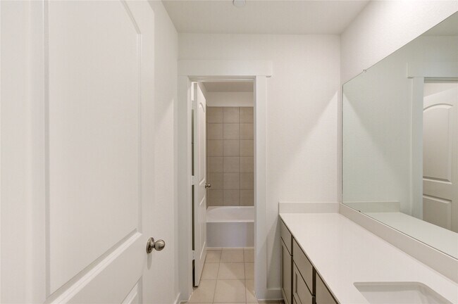 Building Photo - 11914 Carvalho Dr