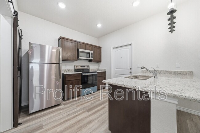 Building Photo - 126 Leon Ln