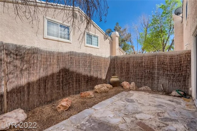 Building Photo - 8417 Sewards Bluff Ave
