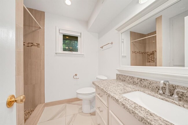 Building Photo - 10166 Hanka Dr