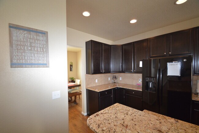 Building Photo - Beautiful 2-story home in D-49 available to move in on 05/01/2026! The owner allows 1 dog up to 7...