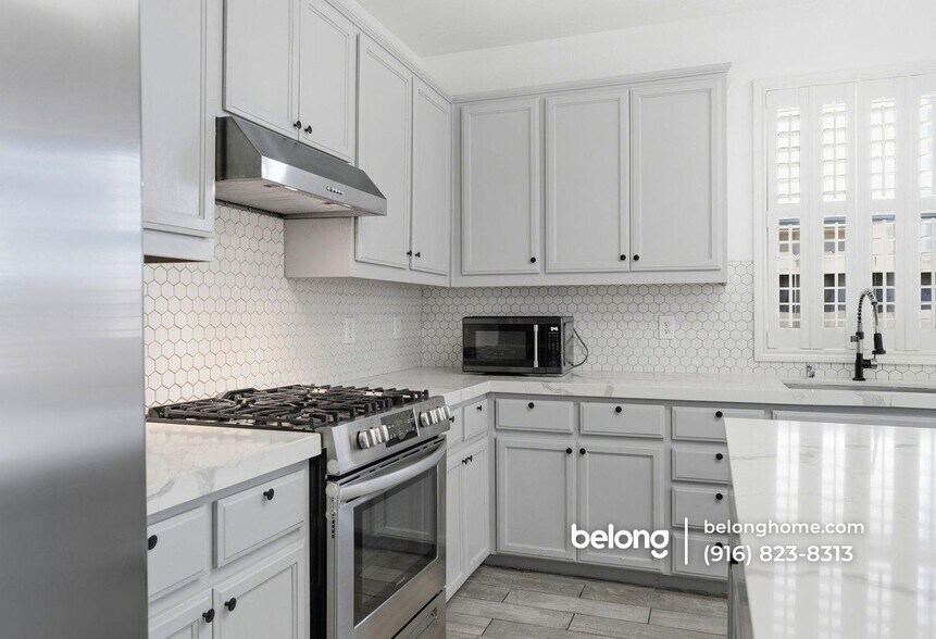 Building Photo - 1714 Nicol Way