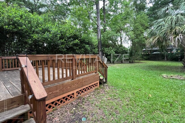Building Photo - *Coming Soon* Cute 2 BD / 1 BA Midtown Hom...