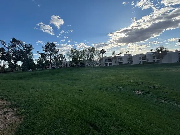 Building Photo - 9550 N 94th Plz