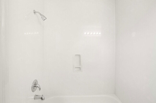 Building Photo - 2514 Crenshaw Dr