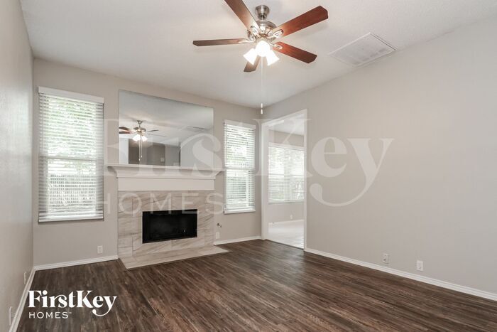 Building Photo - 1500 Park Chase Ave