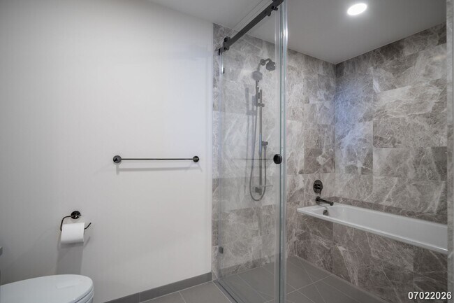 Building Photo - $4600 /1 Bed +DEN / 1 Bath Elevated Island Living at The Park at Ward Village
