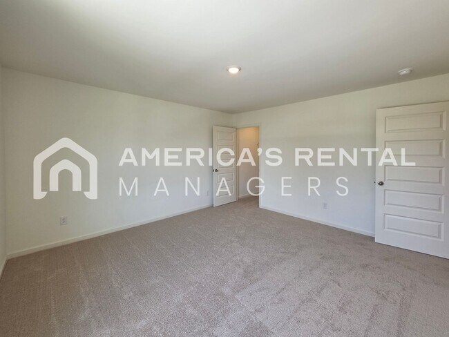 Building Photo - Spacious Home for Rent in Calera, AL!