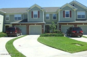 Building Photo - 7002 Roundleaf Dr