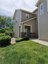 Building Photo - 12963 Grant Cir E