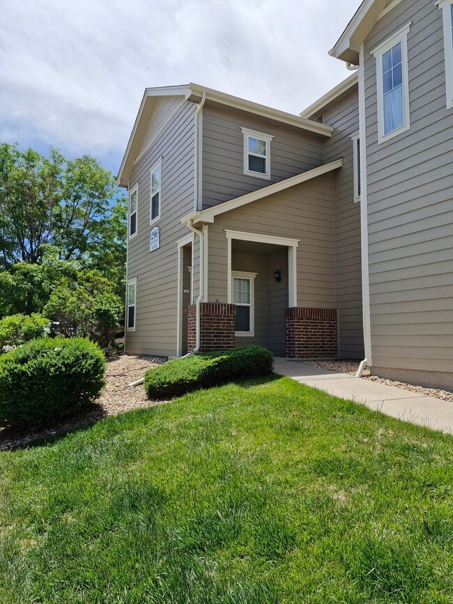 Building Photo - 12963 Grant Cir E