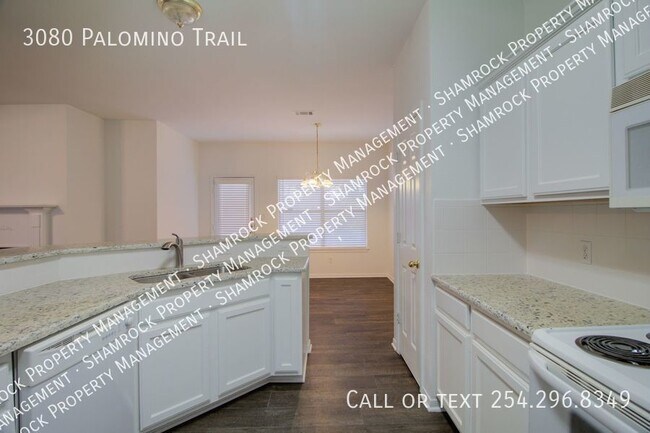 Building Photo - Surrey Ridge Duplex
