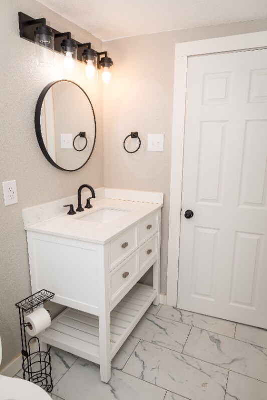 Building Photo - 1363 Frankstown Rd