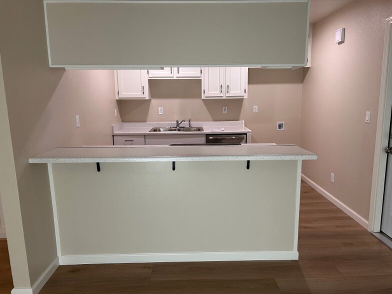 Building Photo - 6618 Nielsen Way