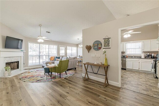 Building Photo - 3195 Jorden Crest Ct NW