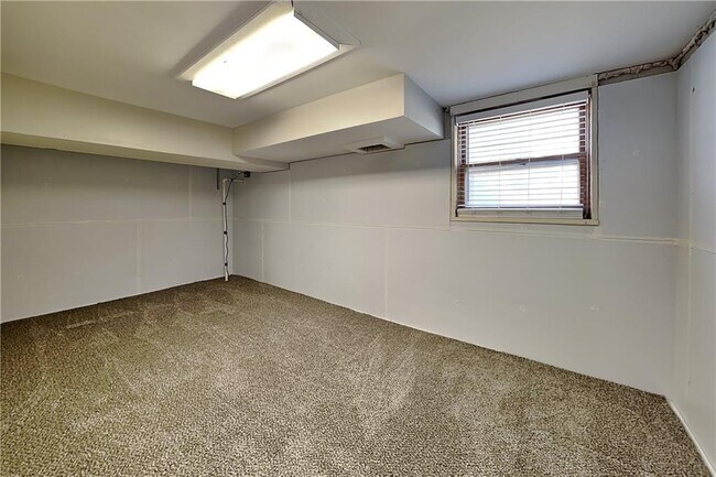 Building Photo - 4880 Hawk Trail