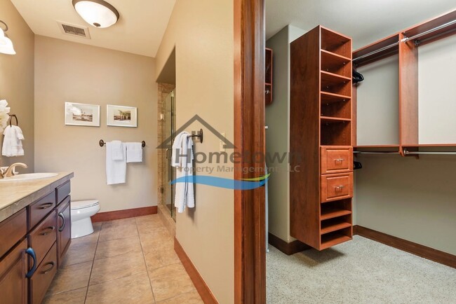 Building Photo - ***MOVE IN SPECIAL*** $300.00 off first mo...