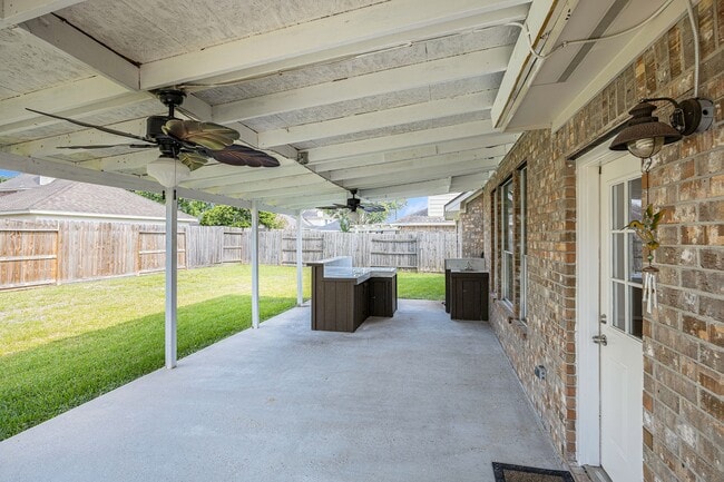 Building Photo - 3603 Beacon Hill Dr