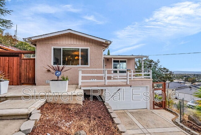Building Photo - 25551 Maitland Dr