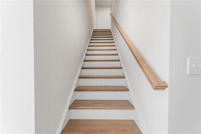 Building Photo - 7325 Mulberry St