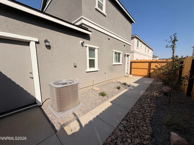 Building Photo - 8406 Vermilion Dr