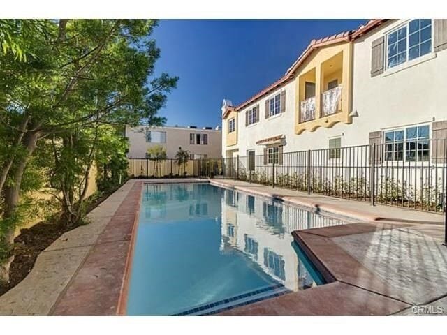 Building Photo - 9116 Florence Ave