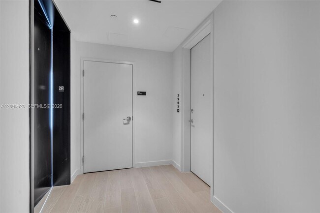 Building Photo - 1400 Biscayne Blvd