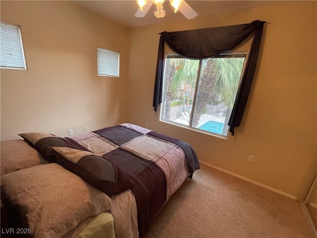 Building Photo - 10640 Calico Mountain Ave