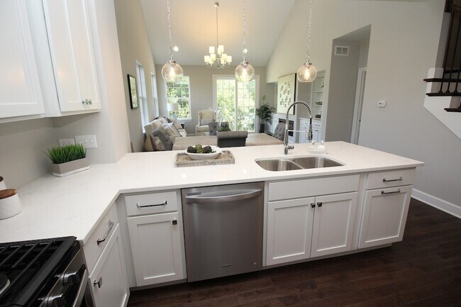 Building Photo - 10752 Clock Tower Dr