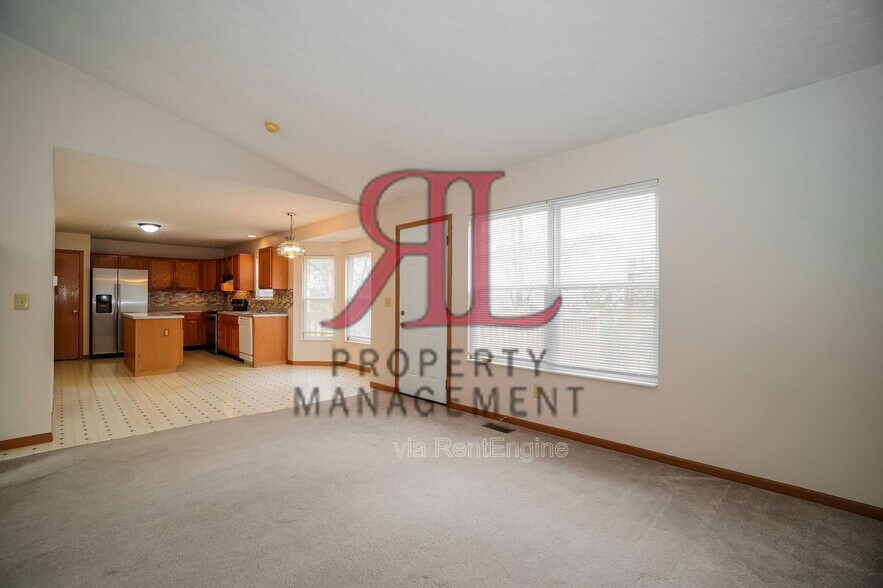 Building Photo - 3180 Omega Dr