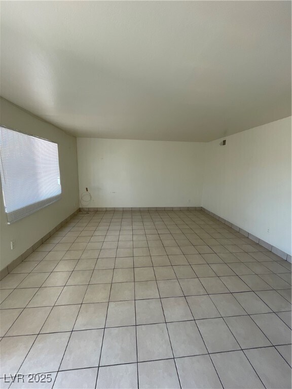 Building Photo - 4380 N Vornsand Dr