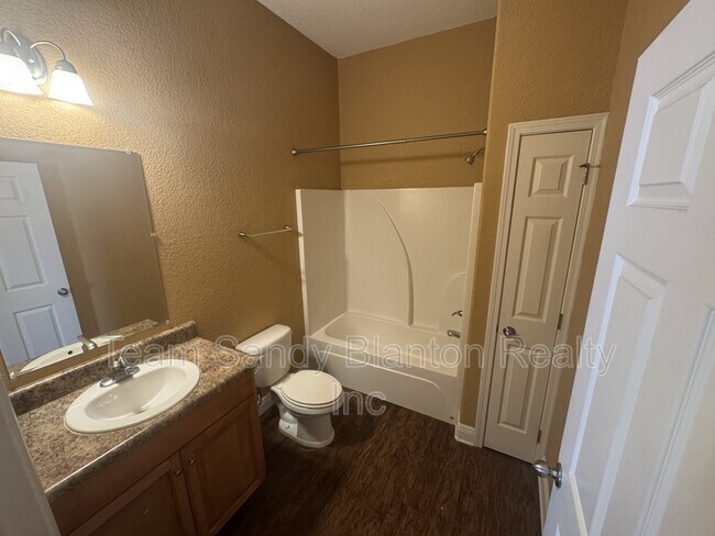 Building Photo - 7071 Lake Joanne Dr