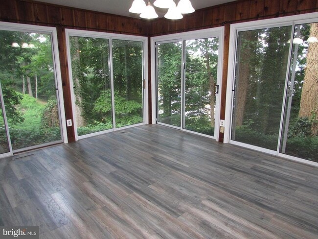 Building Photo - 472 Old Orchard Cir