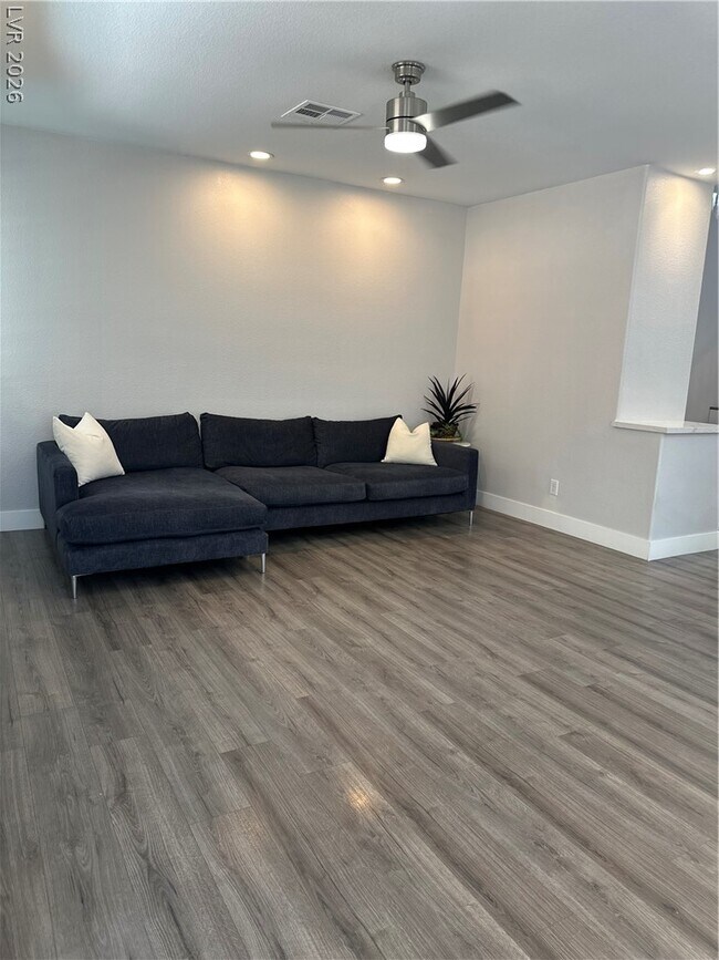 Building Photo - 11106 Evvie Ln