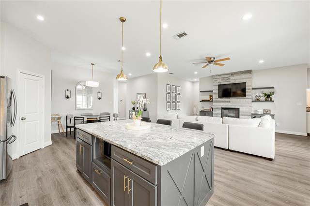 Building Photo - 7805 Pebble Beach Dr