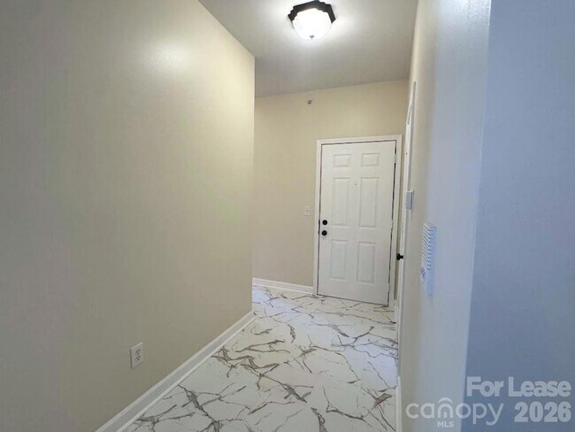 Building Photo - 16412 Redstone Mountain Ln