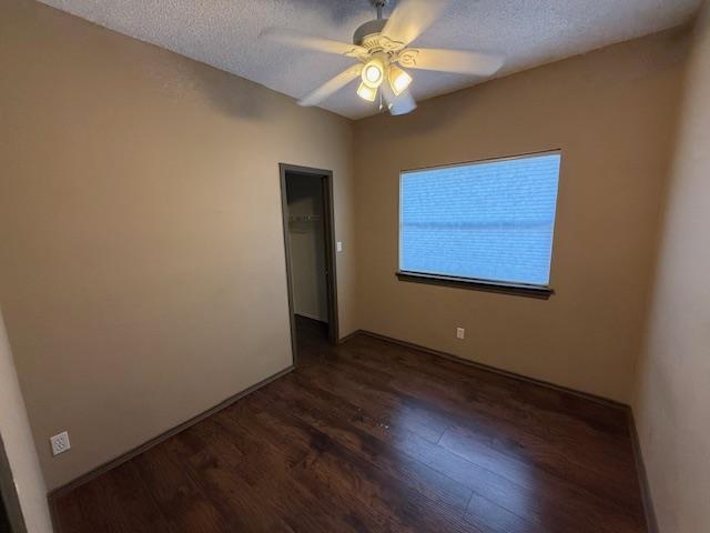 Building Photo - 16401 Knottingham Dr