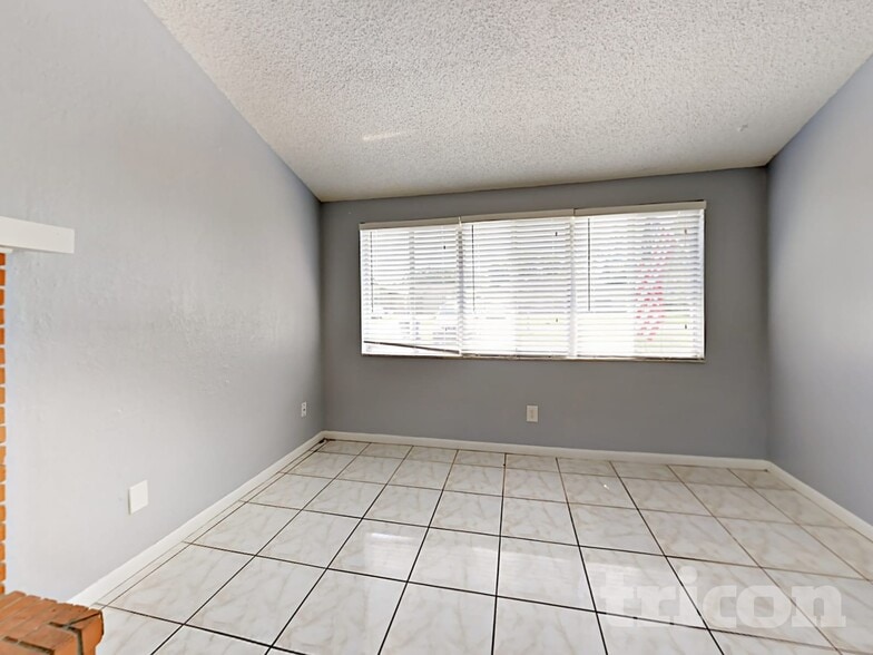 Building Photo - 8235 Donaldson Dr