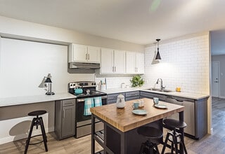 Kitchen - Station West