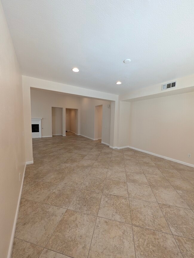 Building Photo - 1468 Burns Ln