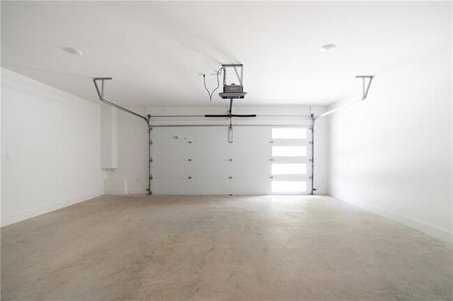 Building Photo - 173 Brush Creek Ct