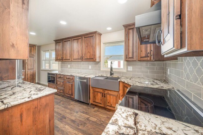 Building Photo - 411 Wagner Dr