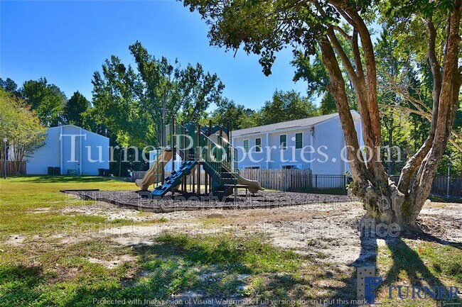 Building Photo - 308 Percival Rd